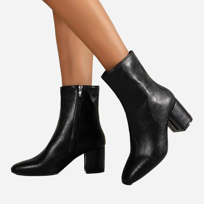 VILLAGE | TACONES DE CUERO